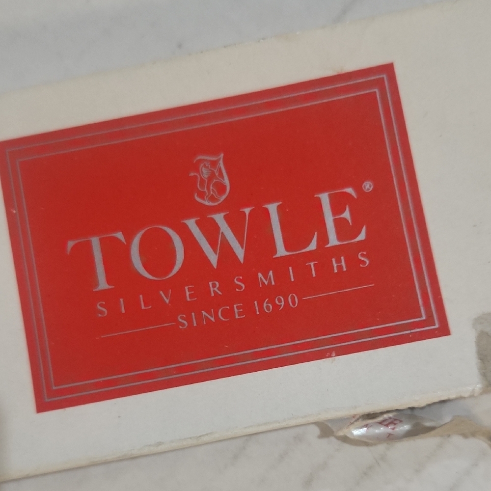 Towle Silver Engraved Cake Server - Picture 3 of 4